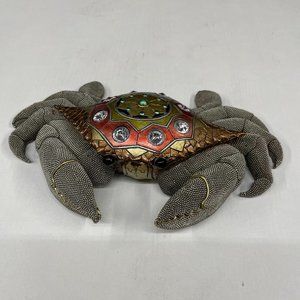 Coastal Elegance: Resin Crab Jeweled Figurine - Stunning Nautical Decor